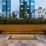 Studio moderno em condomínio com infraestrutura de clube CA03